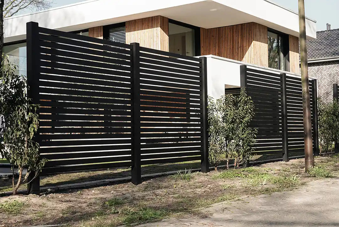 Aluminium Lamellenzaun Schwarz