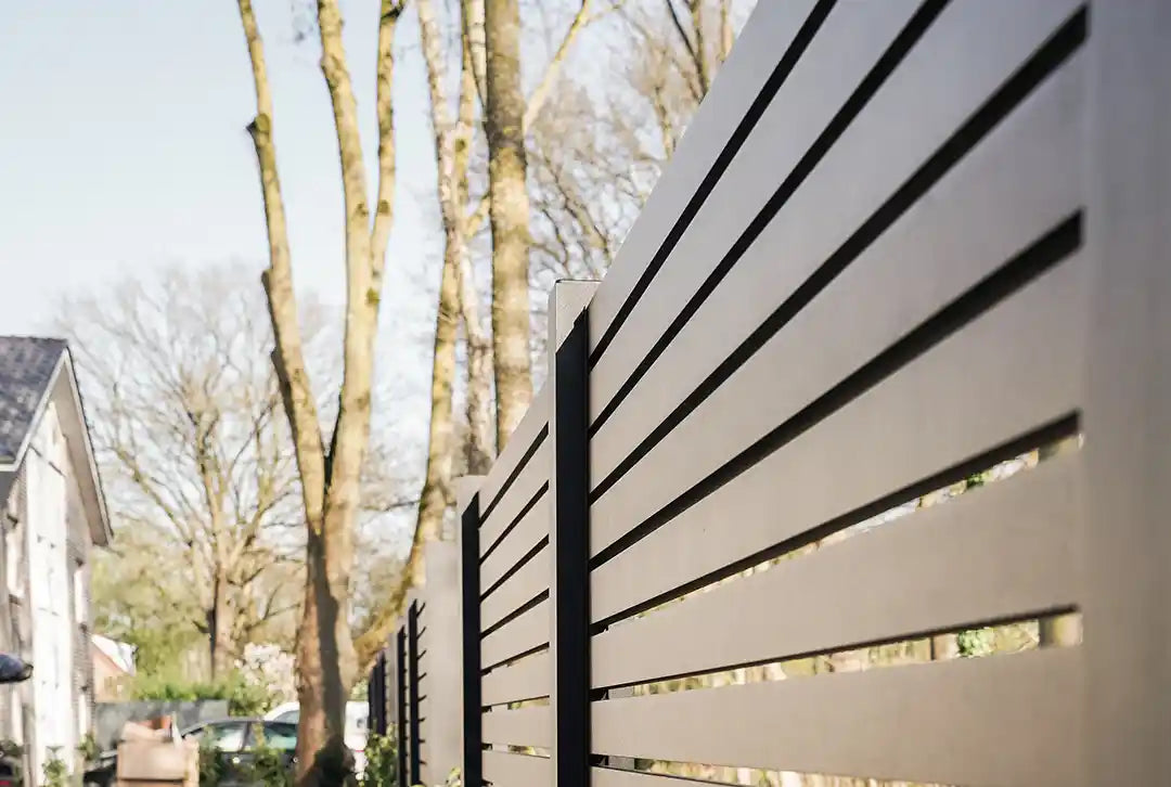 Aluminium Lamellenzaun Schwarz