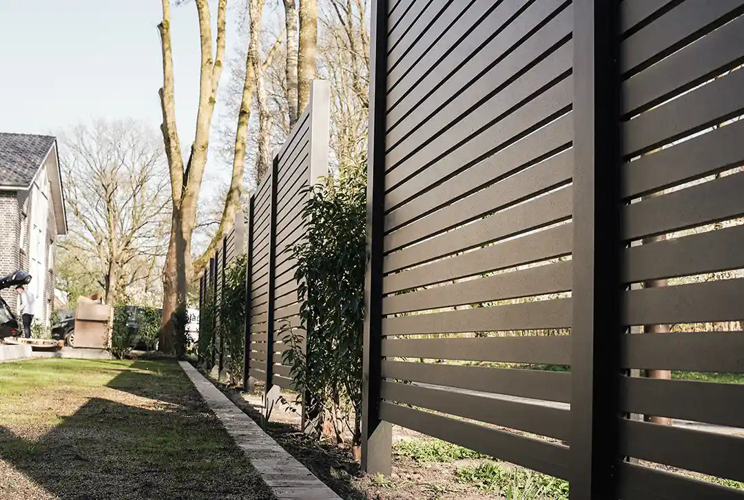 Aluminium Lamellenzaun Schwarz