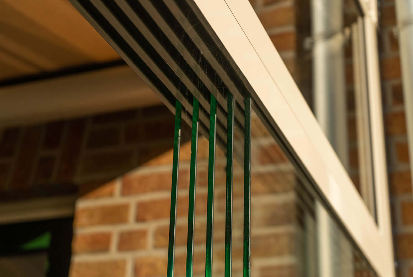 Glasschiebewand grau (RAL 9007) 8mm