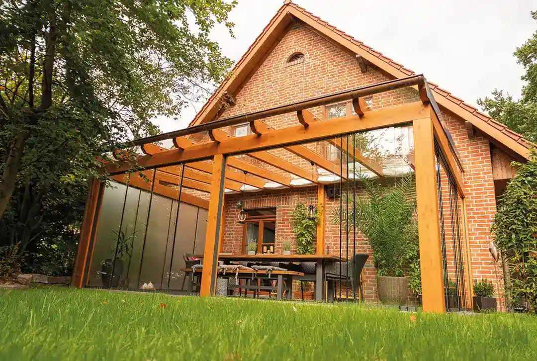 Freistehende Terrassenüberdachung Holz