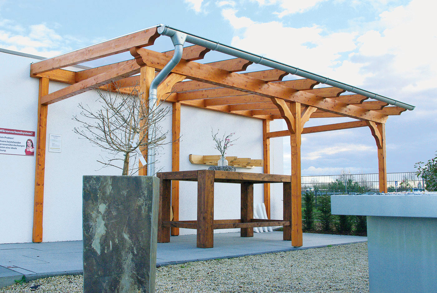 Freistehende Terrassenüberdachung Holz