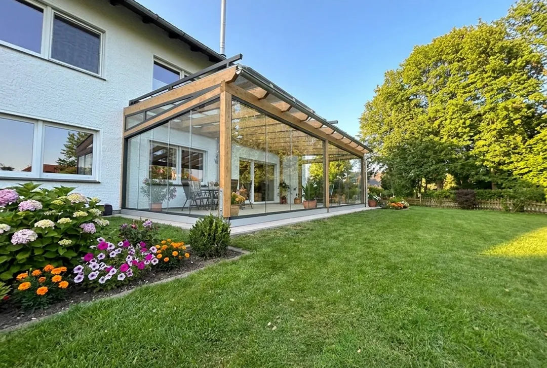 Terrassenüberdachung aus Leimholz, Wandanbau